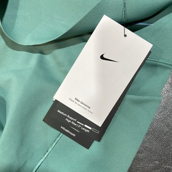 Nike Women's Universa Medium-Support High-Waisted 5" Biker Shorts - Picture 9 of 10